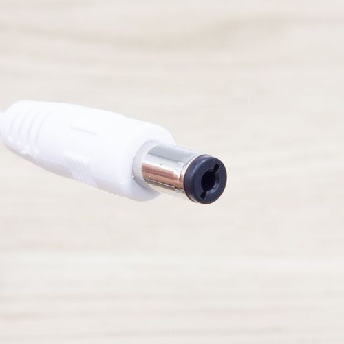 得力DL97984便携式吸尘器充电线选购与使用指南（5V）